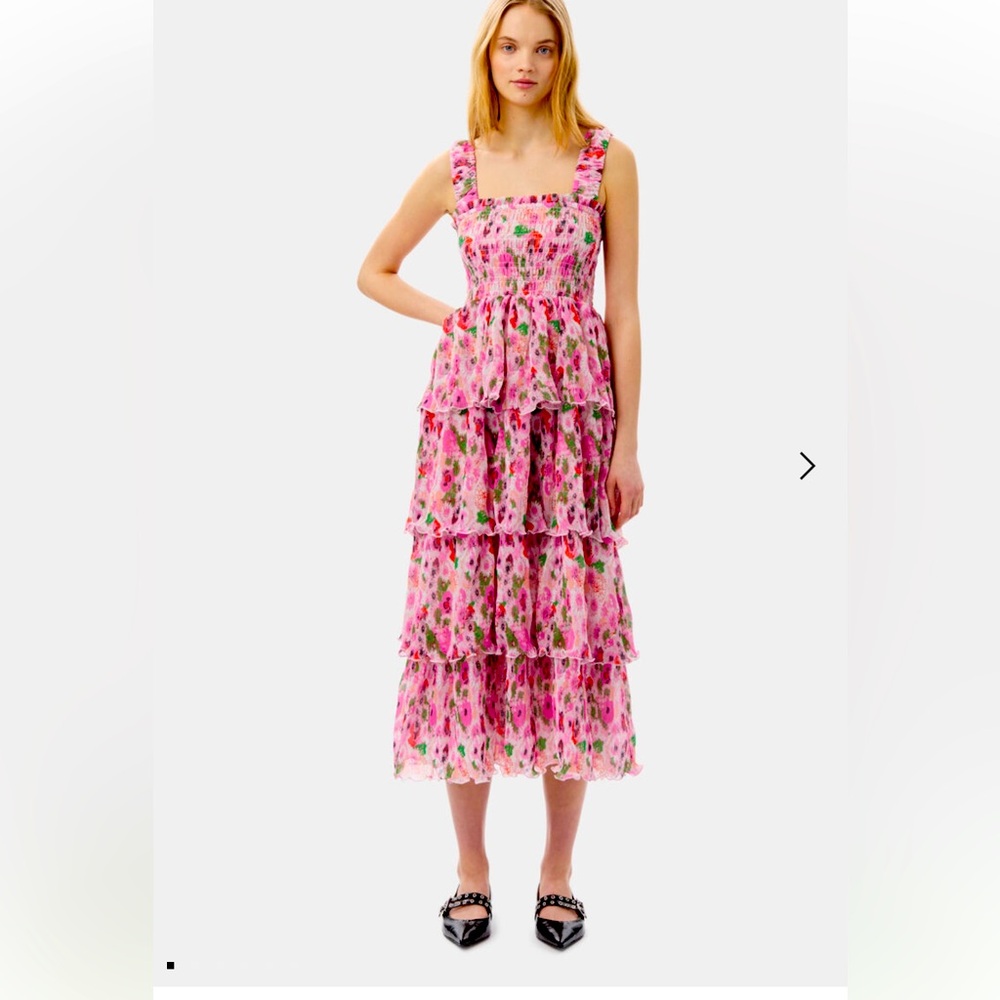 Ganni PLEATED GEORGETTE SMOCK MIDI DRESS - sugar plum